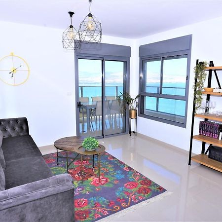 Yalarent Ariston Apartment & Penthouse Тиверіада Екстер'єр фото