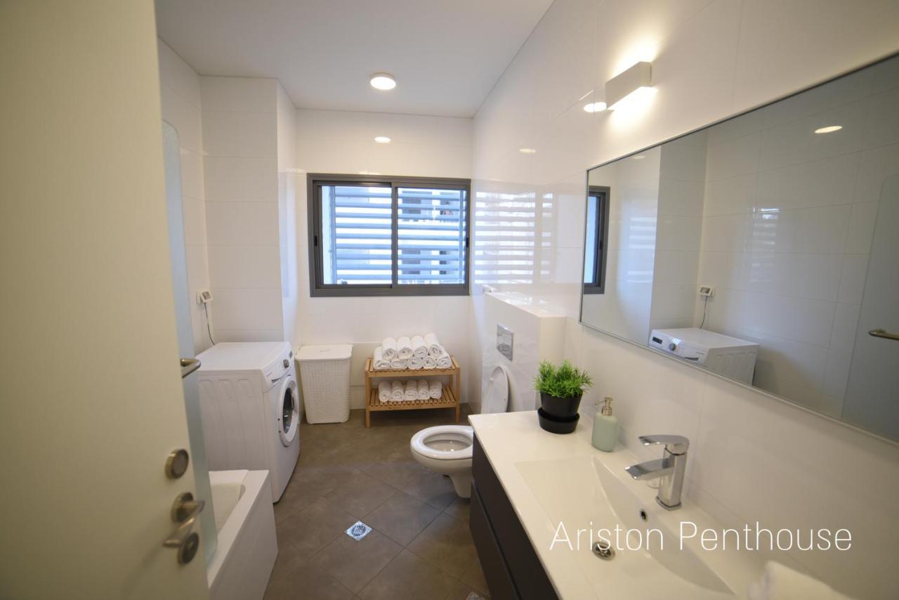 Yalarent Ariston Apartment & Penthouse Тиверіада Екстер'єр фото